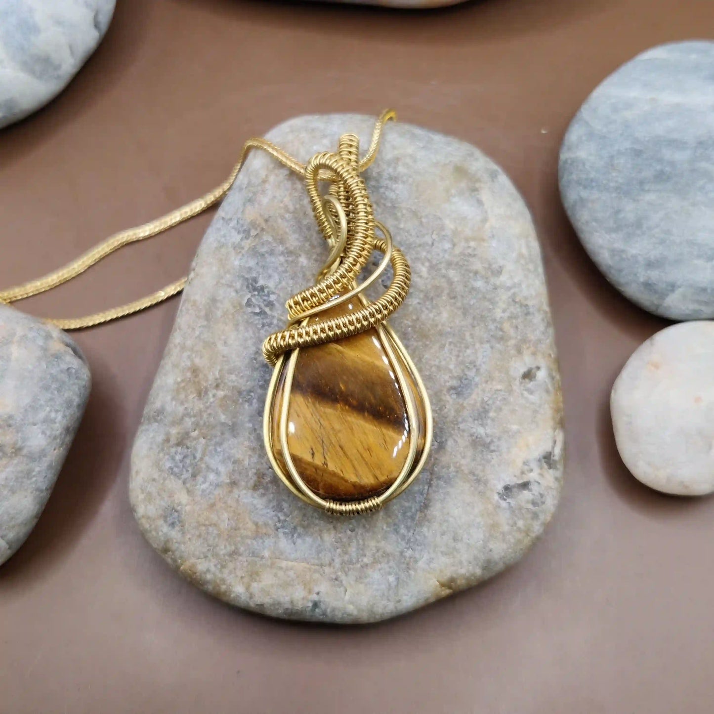 Anushka - Tiger's Eye Necklace 001 By Sanguine Aura Handcrafted Jewellery. Healing Benefits of Tiger's Eye - Confidence, Focus, Clarity, Courage.