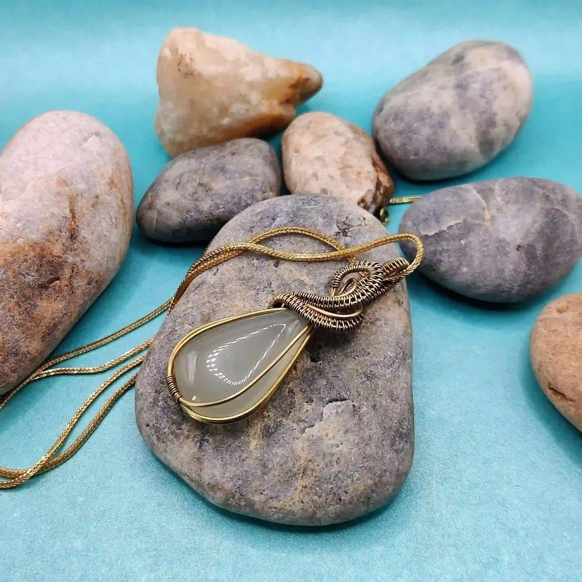 Anushka Chalcedony Necklace 001 SA1 By Sanguine Aura Handcrafted Jewellery