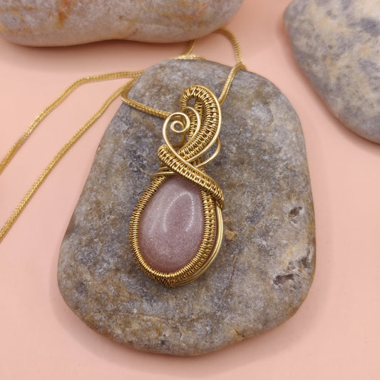 Avni - Peach Moonstone Necklace SA1 By Sanguine Aura Handcrafted Jewellery