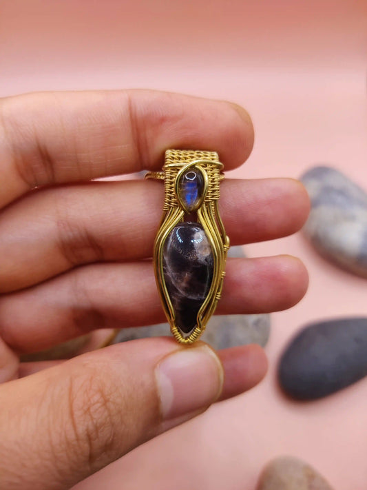 Advithi - Black Peach Moonstone & Labradorite Necklace - 001