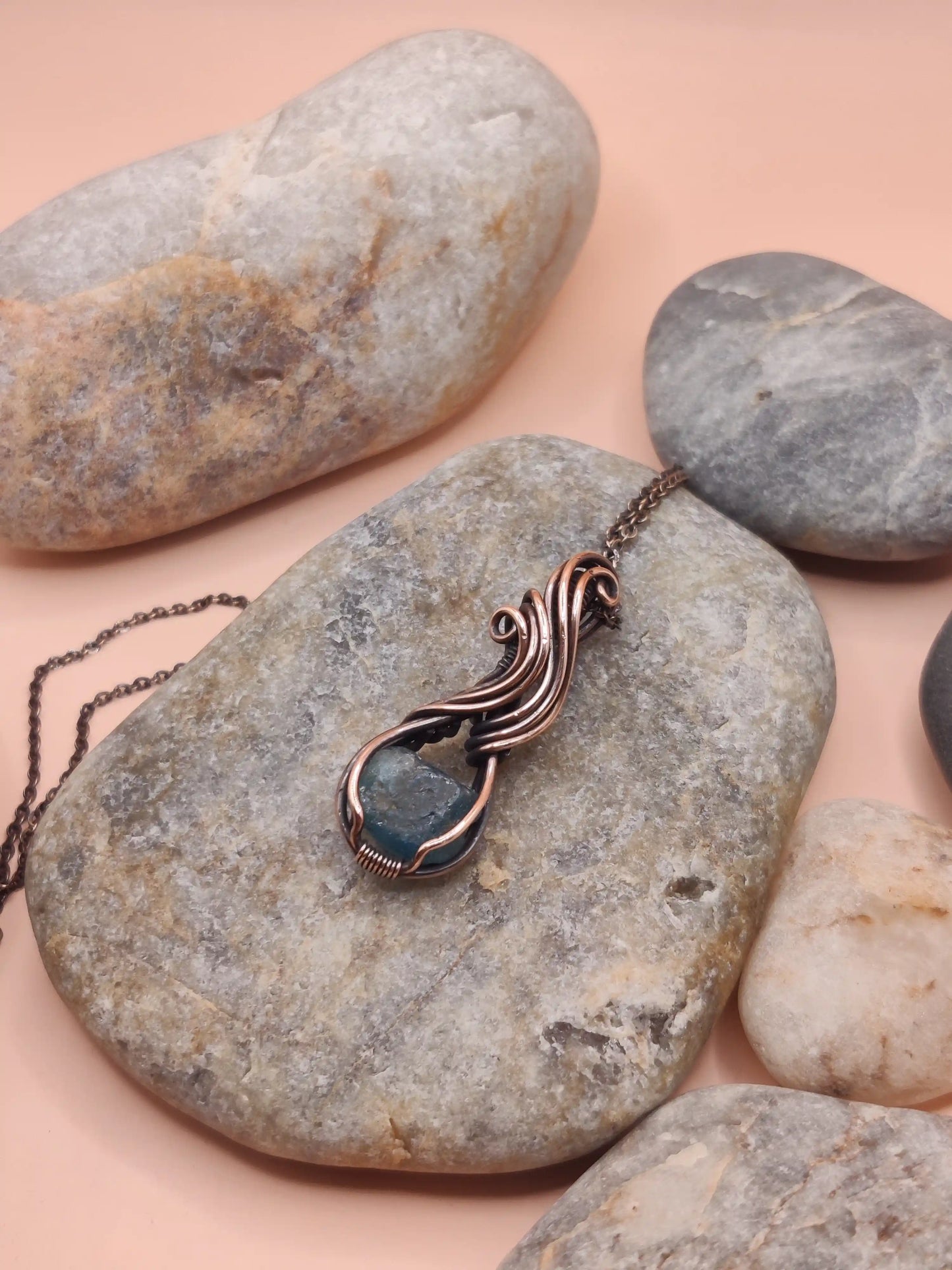 Niyati - Raw Blue Apatite Copper Necklace -007