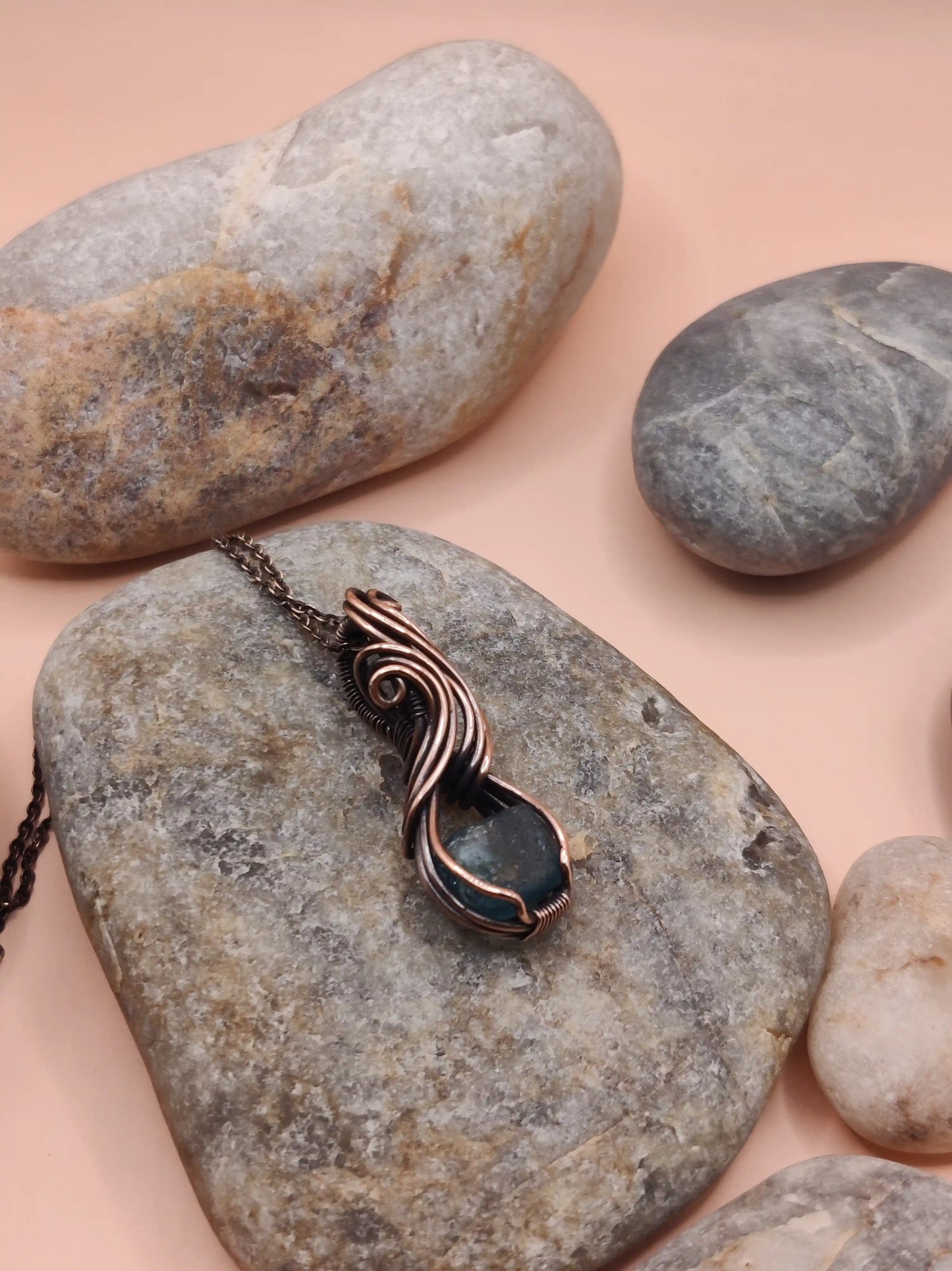 Niyati - Raw Blue Apatite Copper Necklace -007