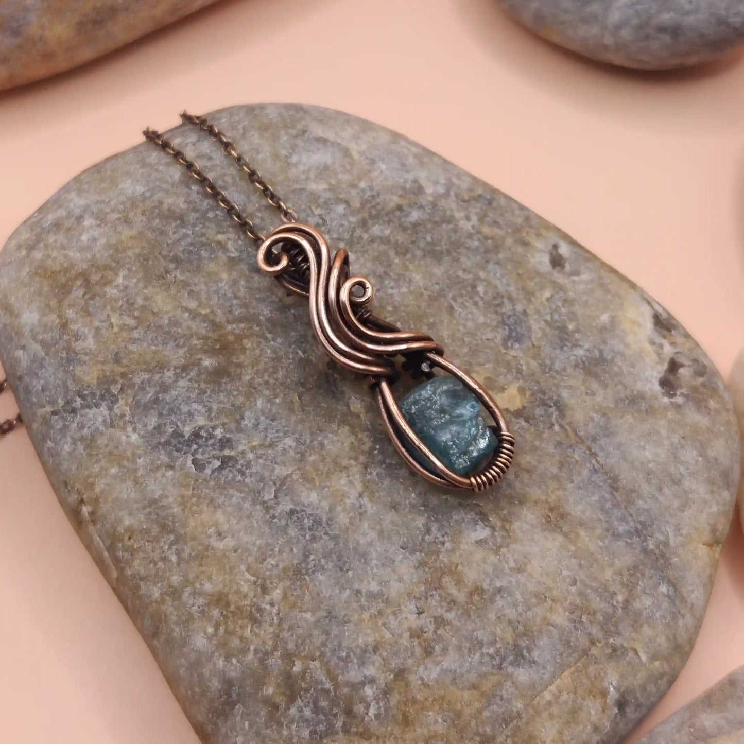 Niyati - Raw Blue Apatite Copper Necklace -002