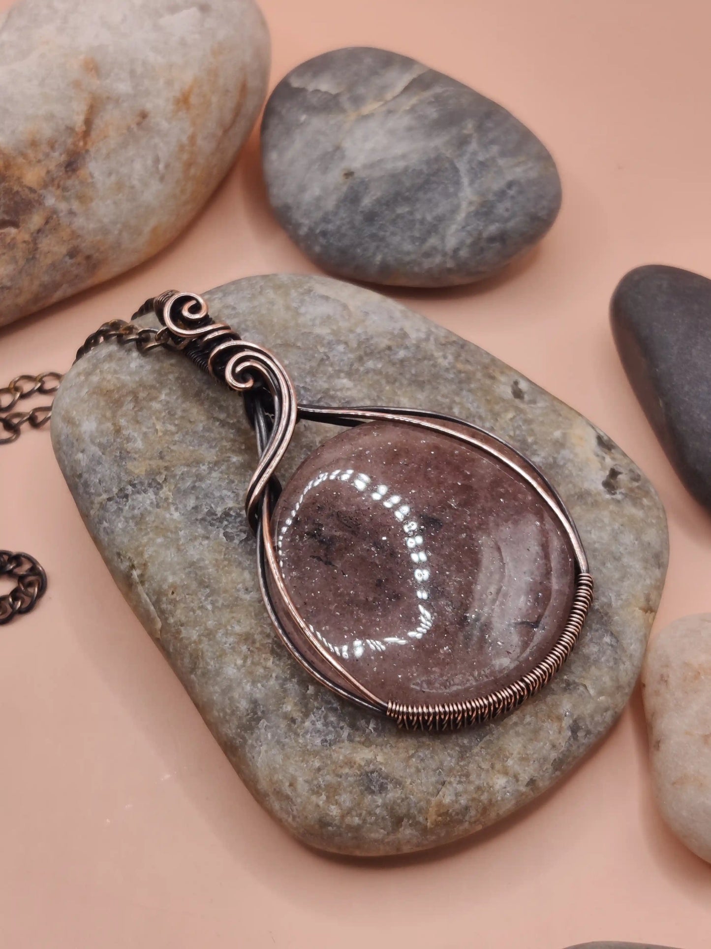 Chara - Strawberry Quartz Necklace 001