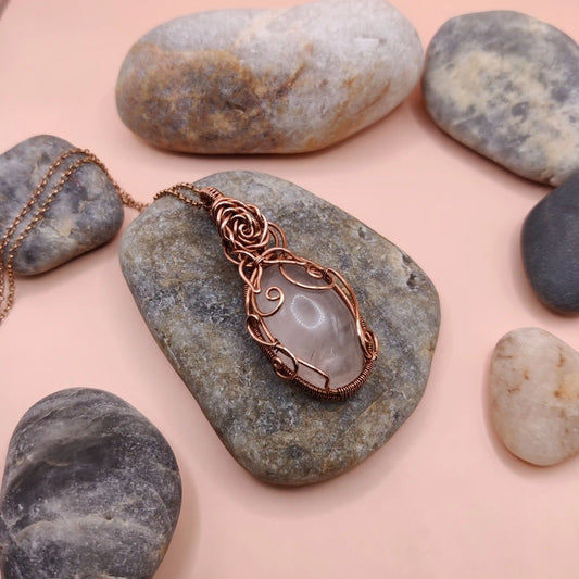 Dakshi - Rose Quartz Copper Necklace 001