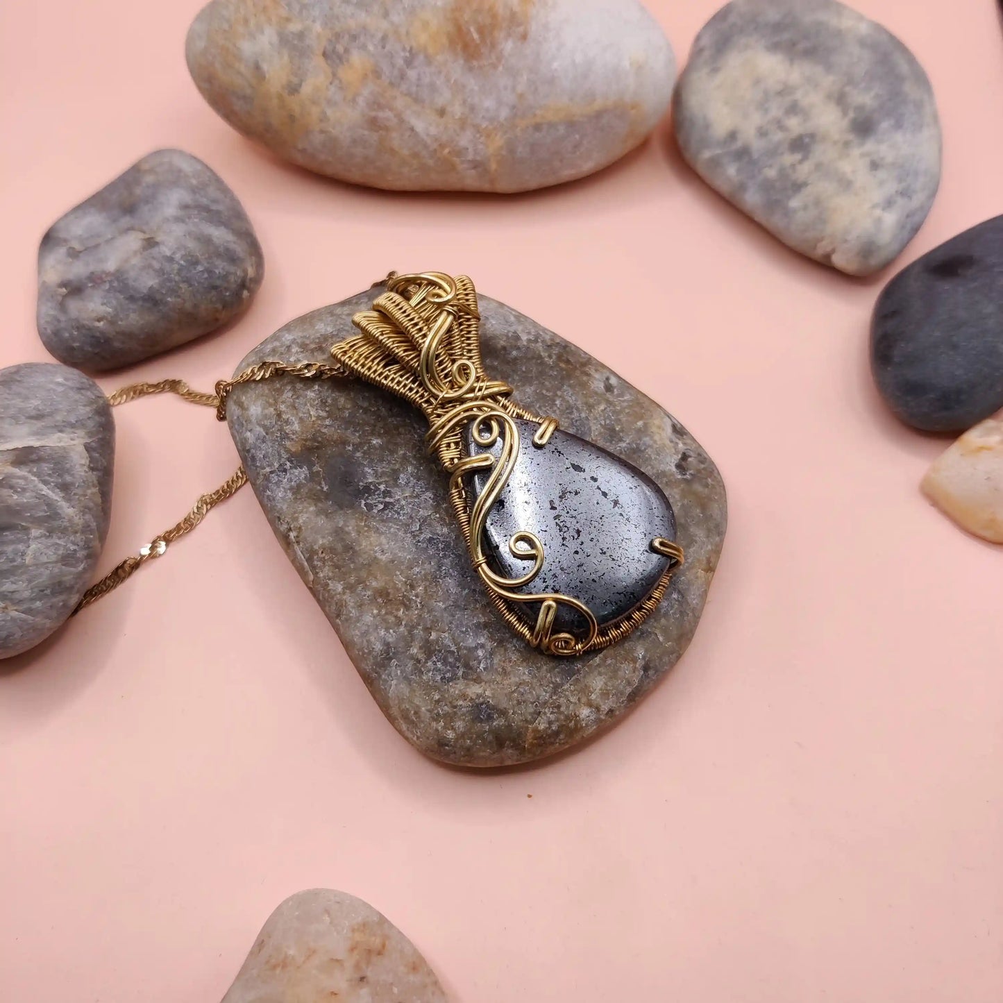 Chaitya - Hematite Necklace In Brass - 001