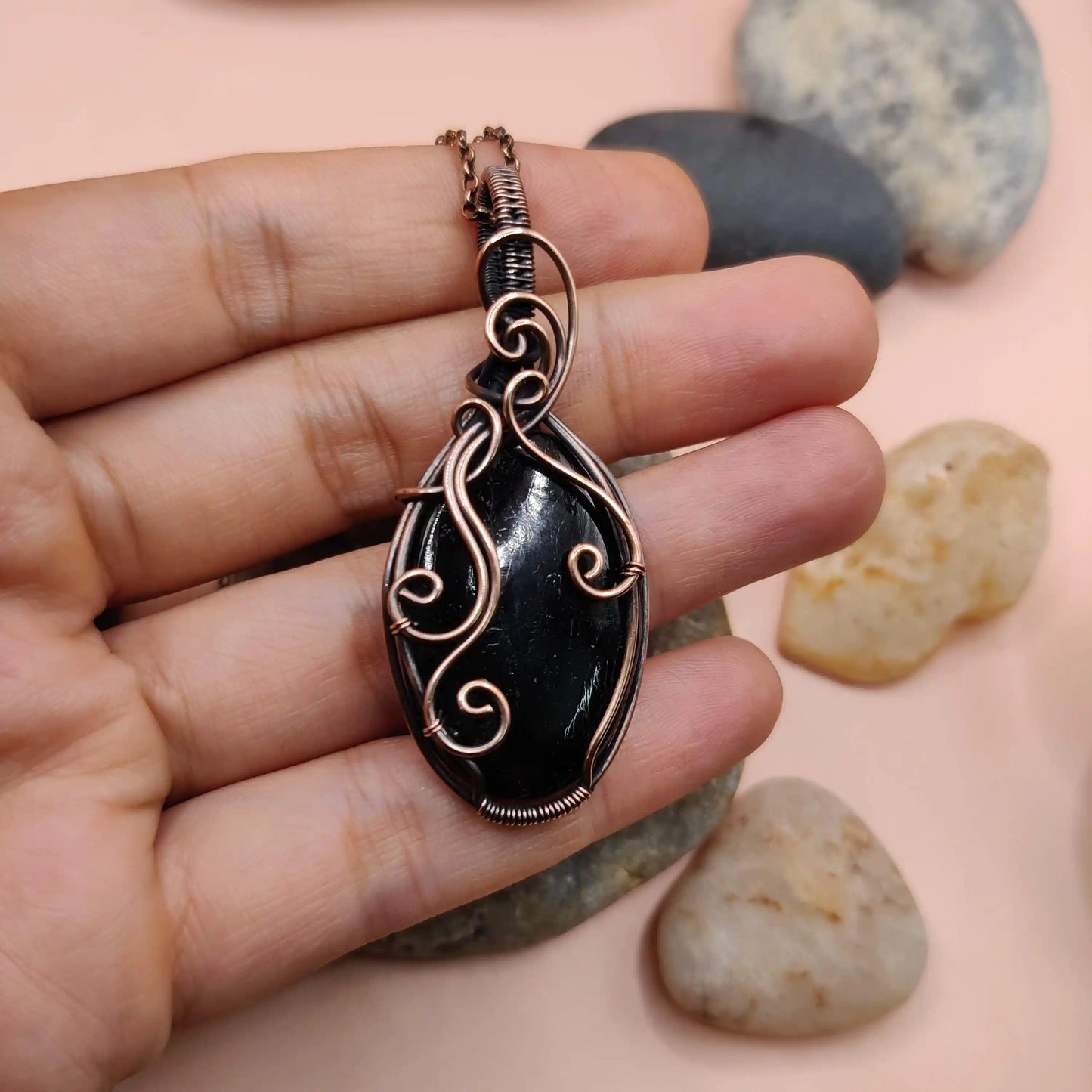 Runi - Black Tourmaline Necklace 002