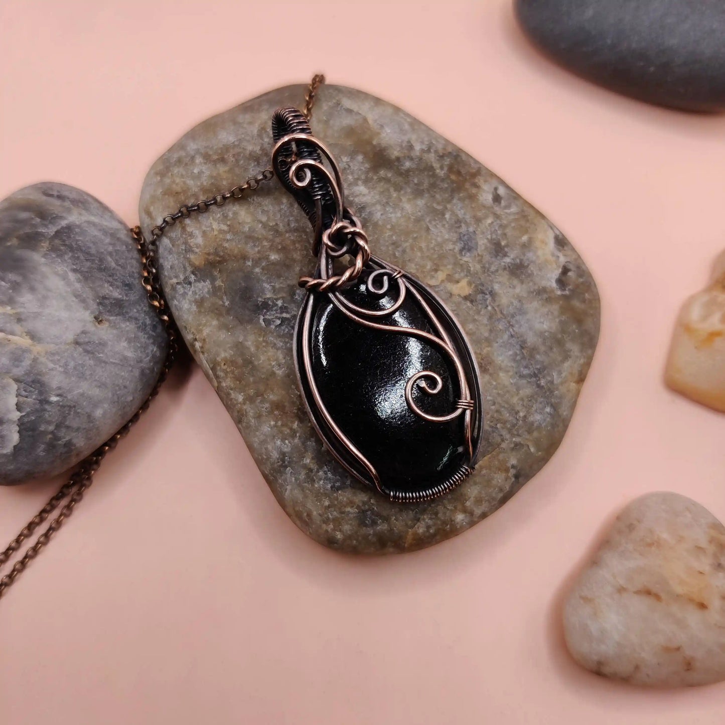 Runi - Black Tourmaline Necklace 003