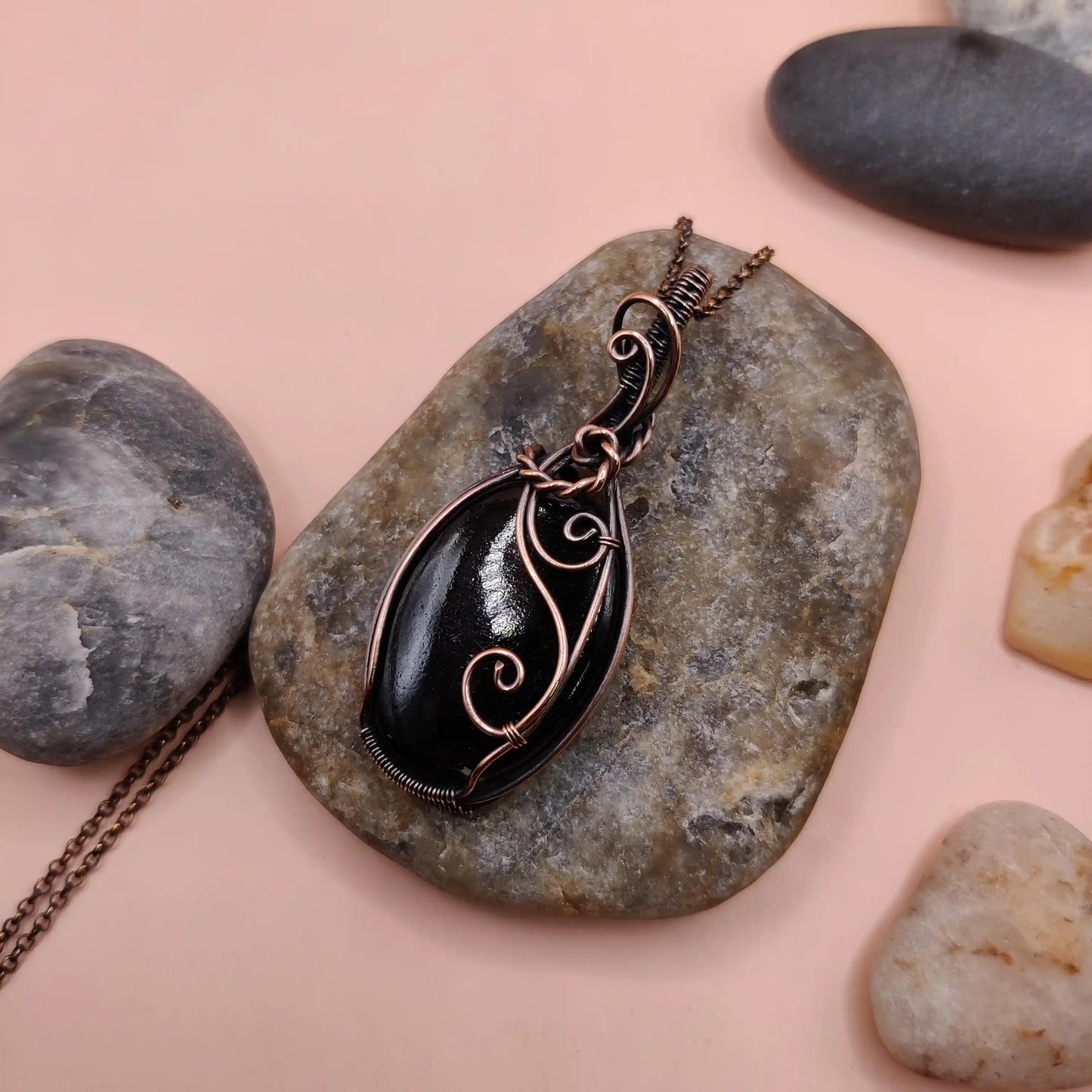 Runi - Black Tourmaline Necklace 003