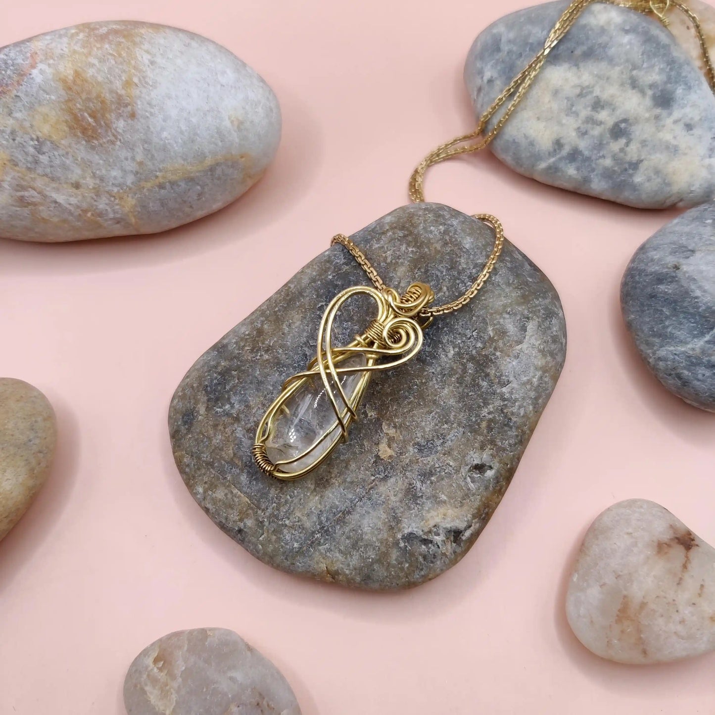 Chara - Clear Quartz Necklace 007