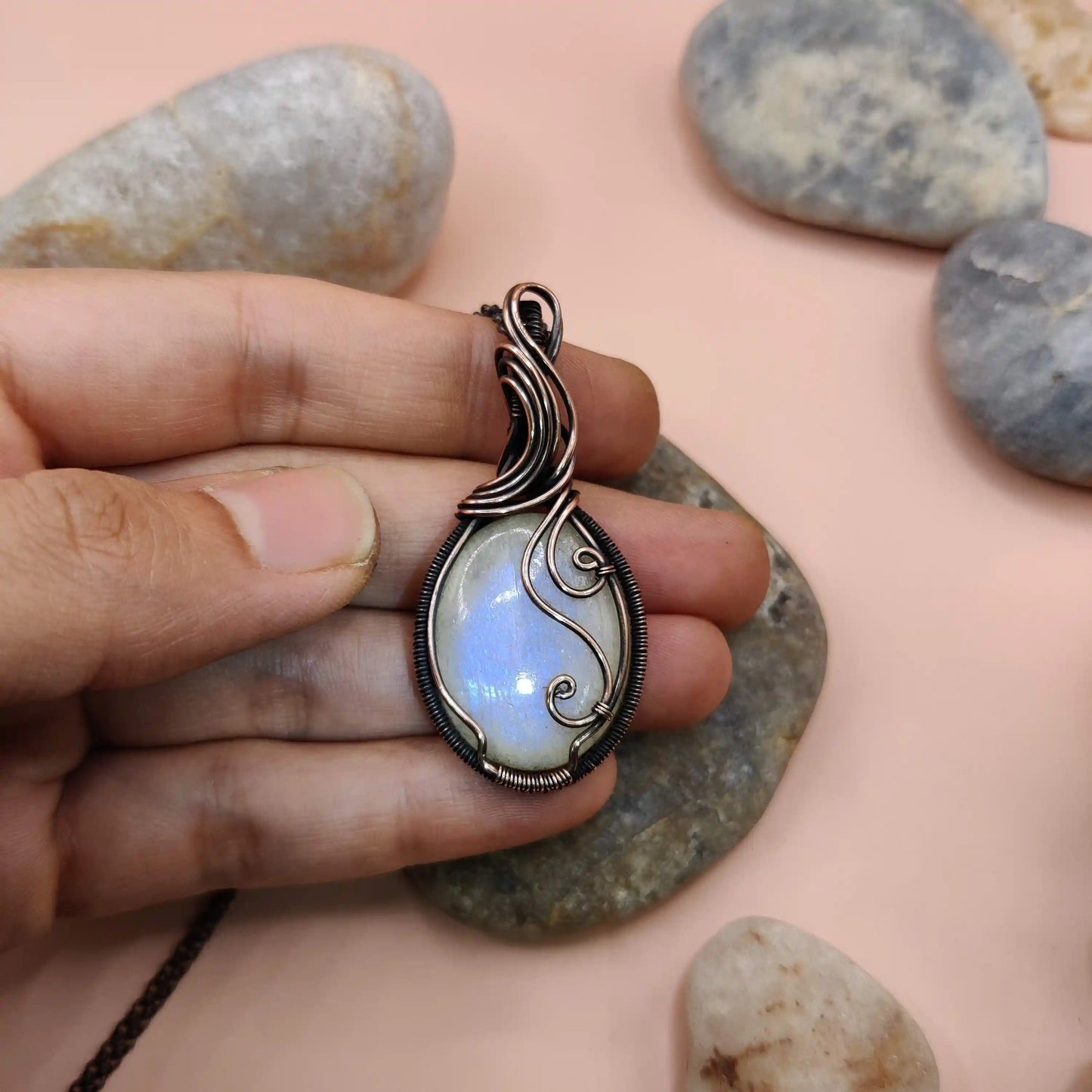 Prisha - Belomorite Moonstone Necklace 001