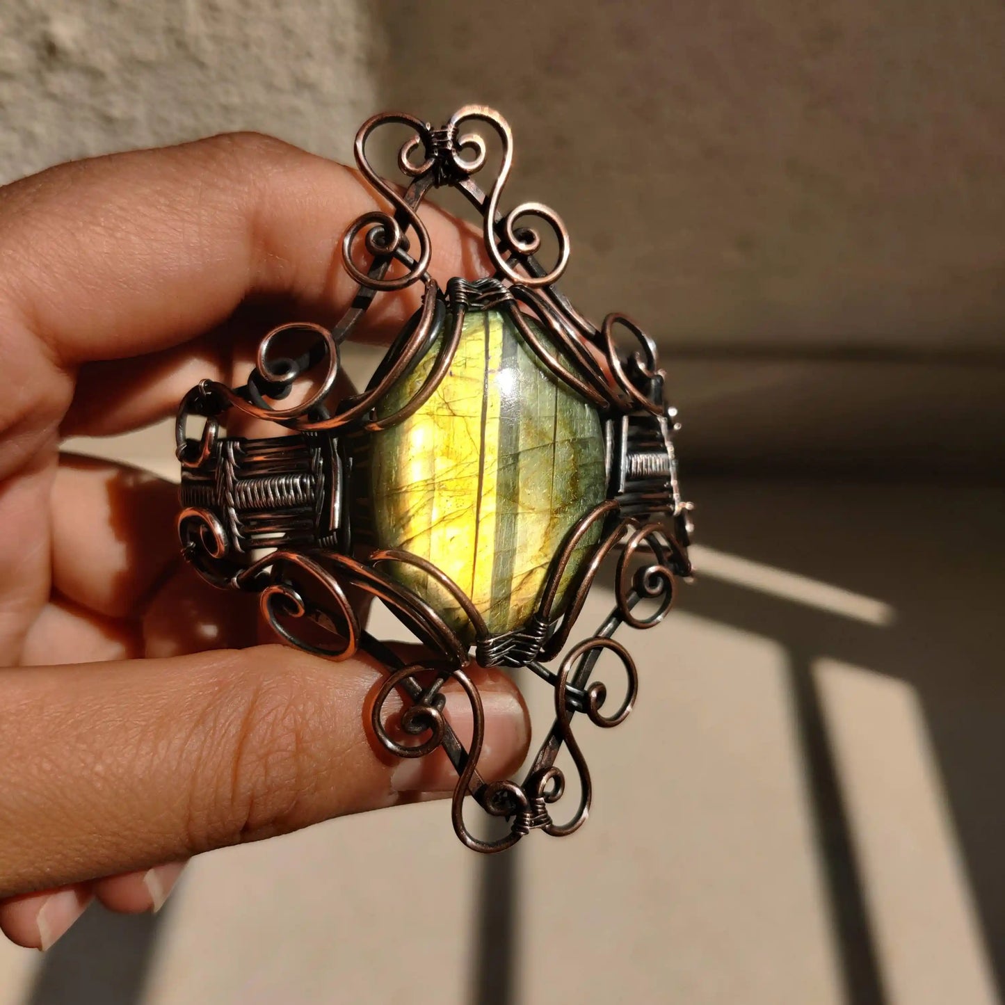 Gauranga - Labradorite Copper Cuff Bracelet - 003