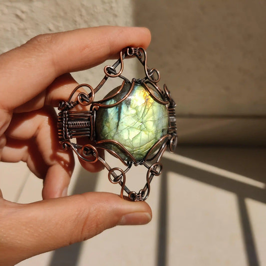 Gauranga - Labradorite Copper Cuff Bracelet - 001