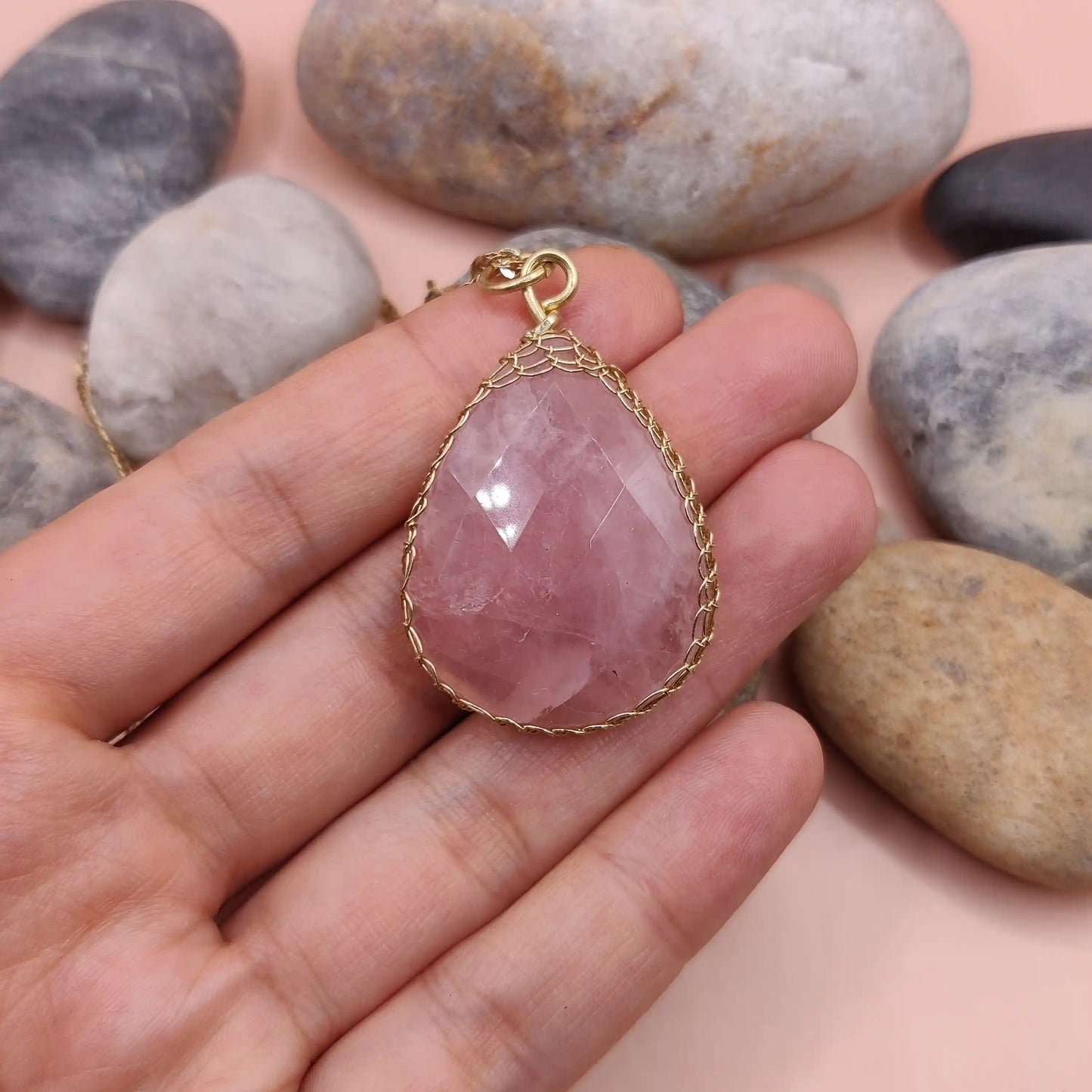 Meera – Rose Quartz Necklace – 002