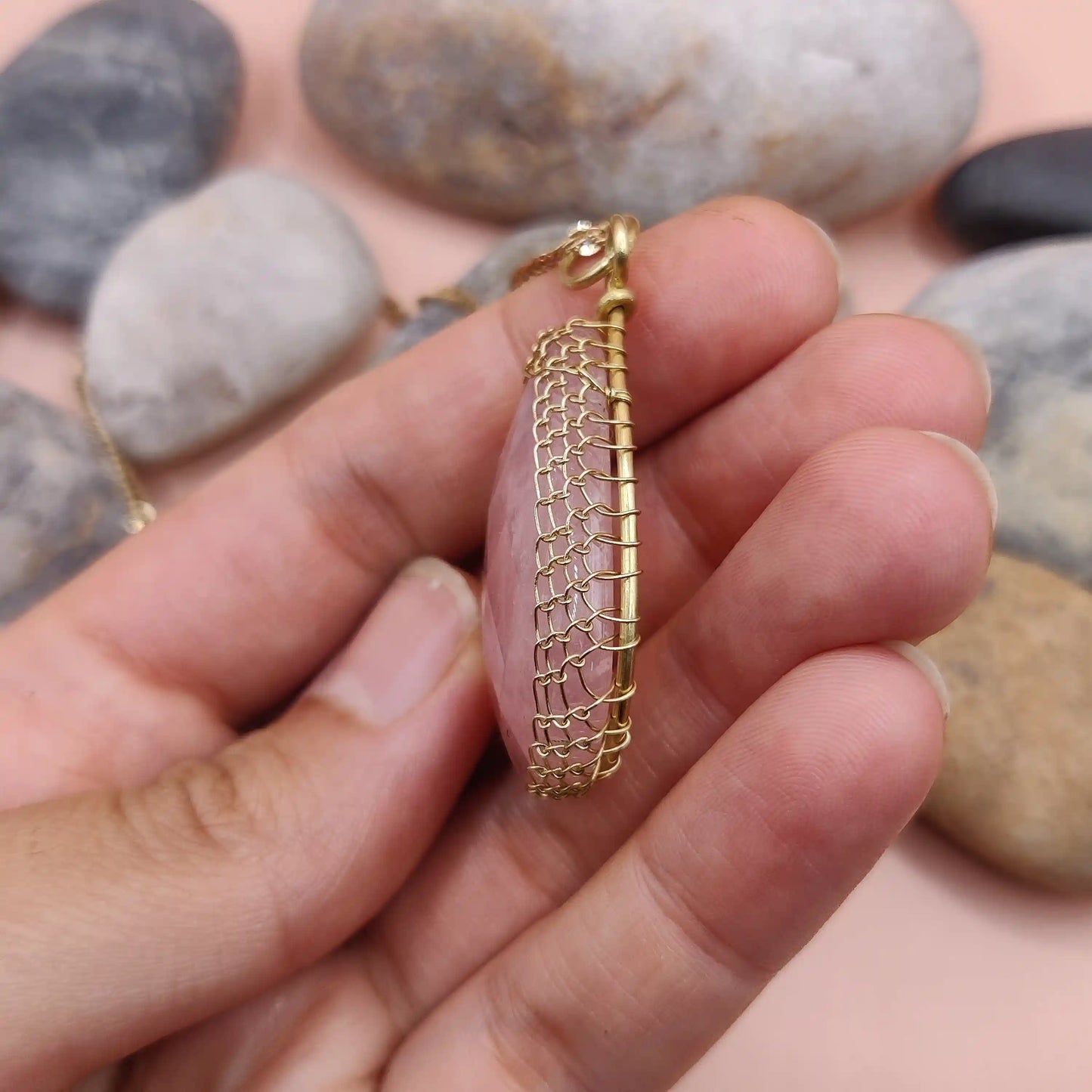 Meera – Rose Quartz Necklace – 002