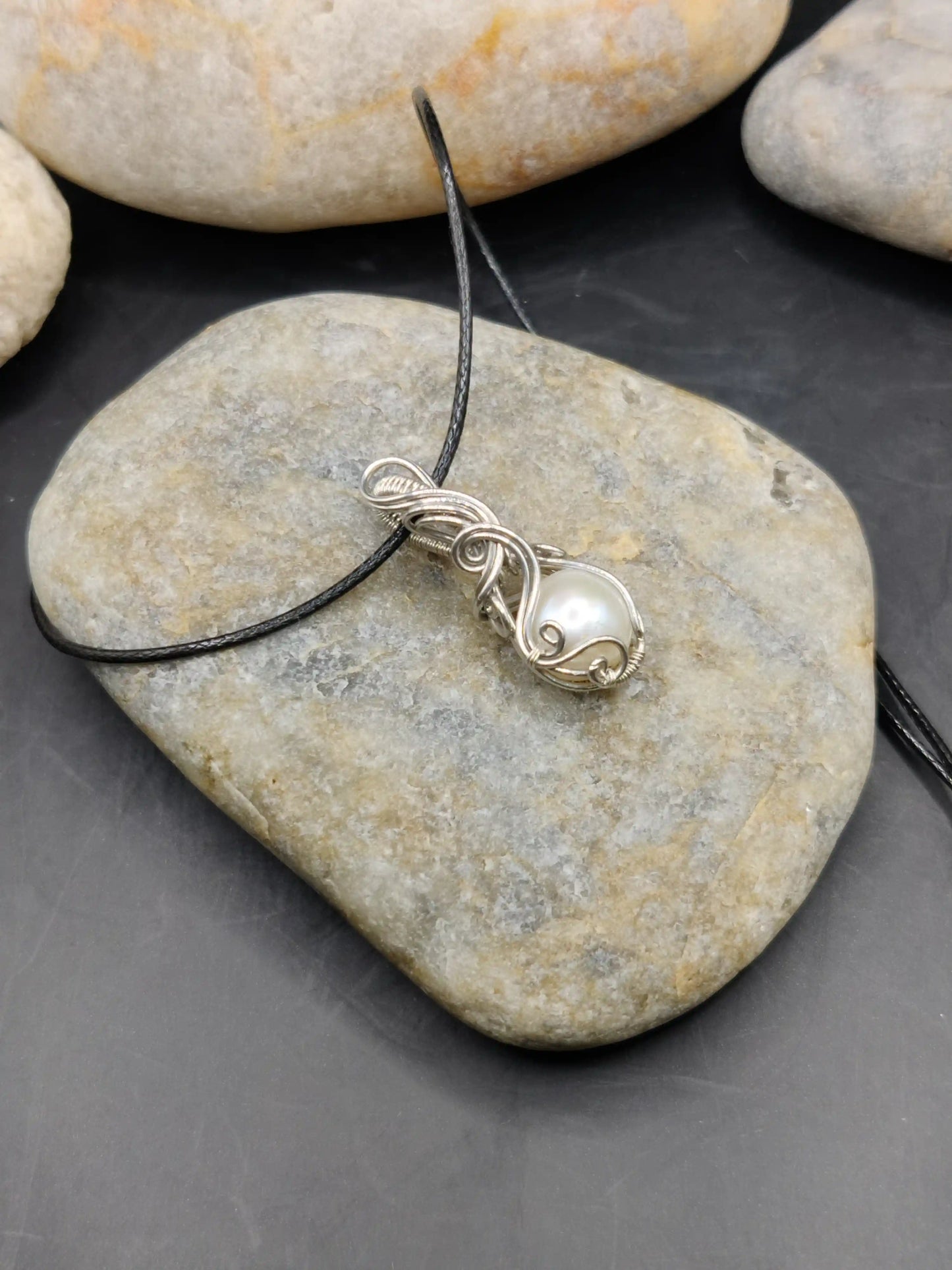 Chandna - Pearl Silver Pendant 002