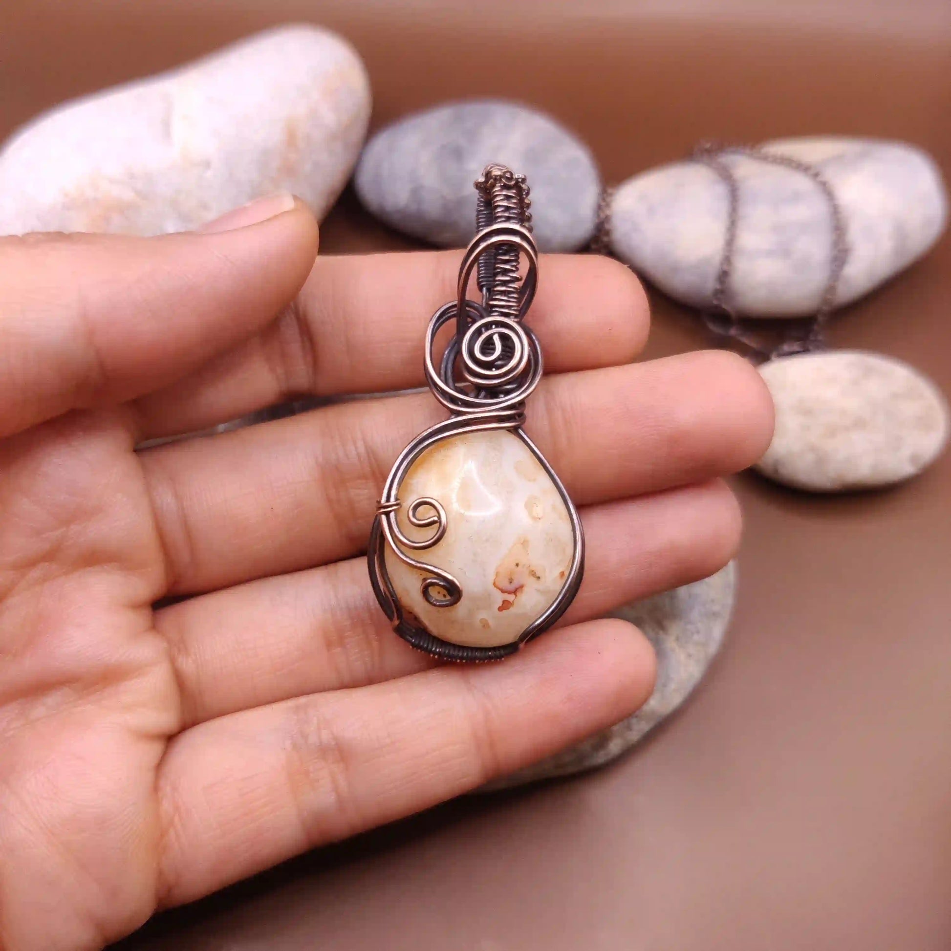 Lusha - Flower - Agate Necklace By Sanguine Aura Handcrafted Jewellery
