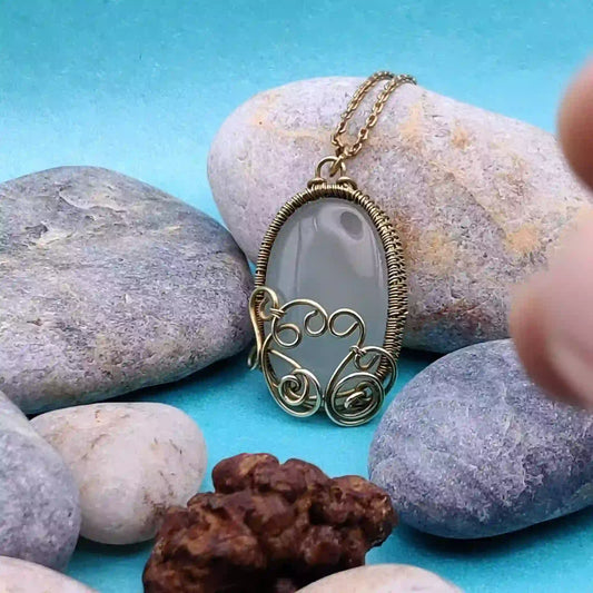 Manovriti Chalcedony Necklace - 006 SA1 By Sanguine Aura Handcrafted Jewellery