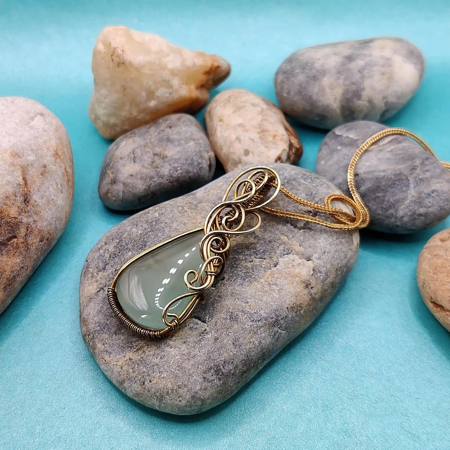 Runi - Chalcedony Necklace 001 By Sanguine Aura Handcrafted Jewellery