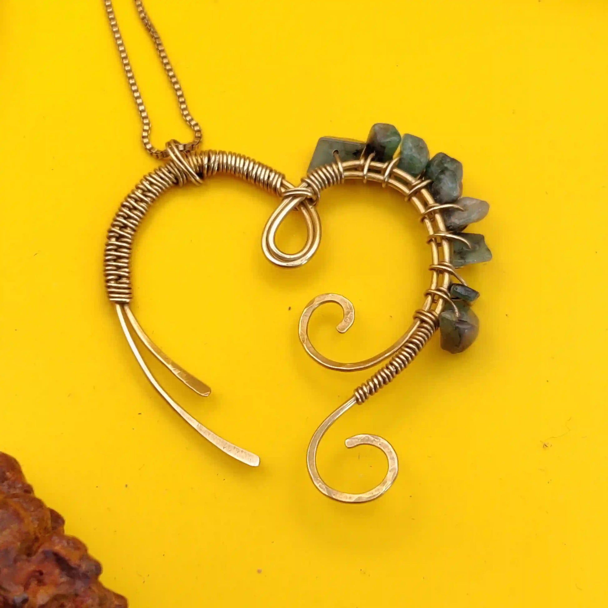Sai - Emerald Necklace By Sanguine Aura Handcrafted jewellery