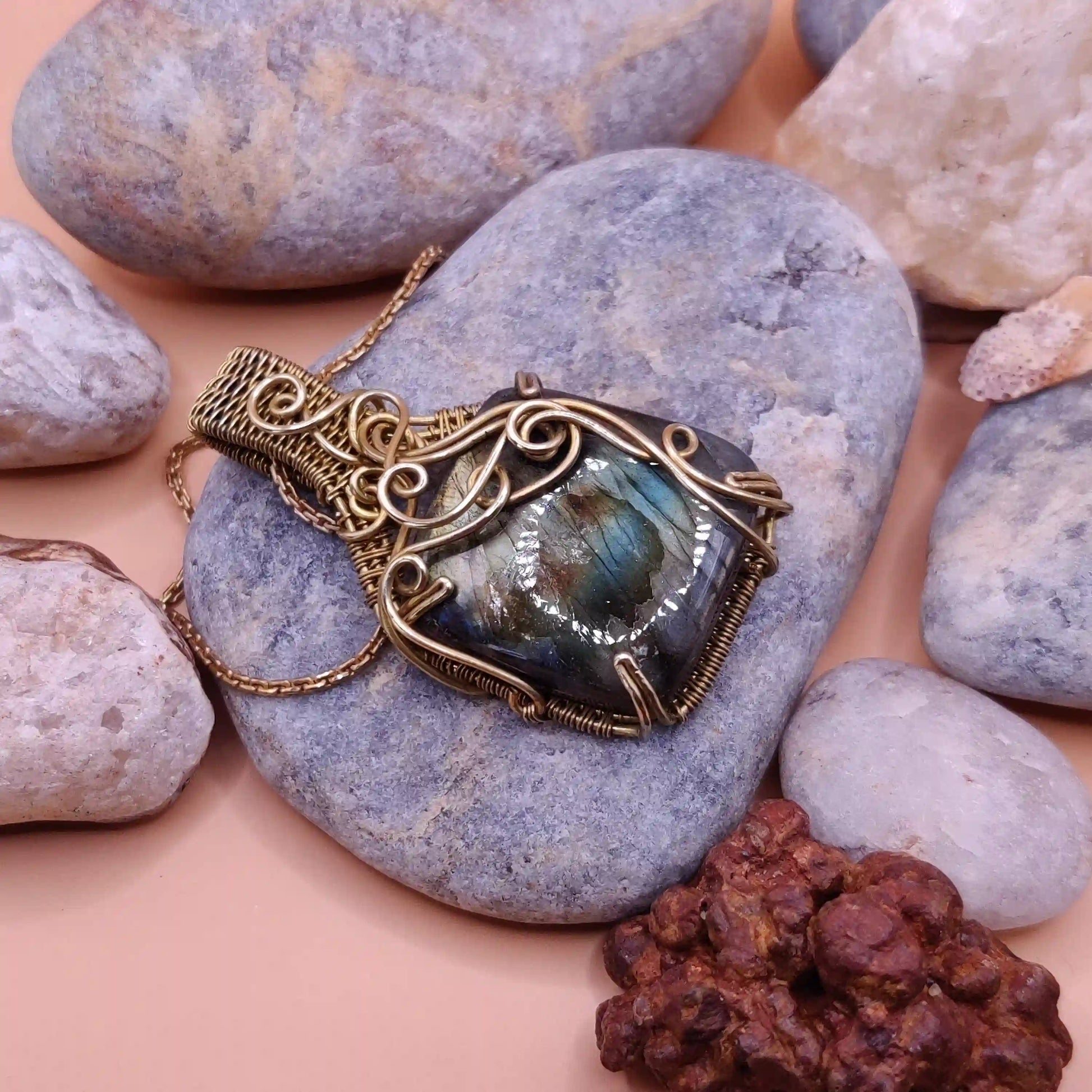 Taara - Labradorite Necklace SA1 By Sanguine Aura Handcrafted Jewellery