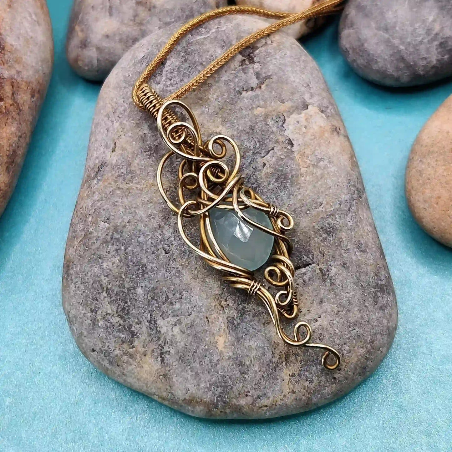 Viti – Chalcedony Necklace – 001 SA1 By Sanguine Aura Handcrafted Jewellery