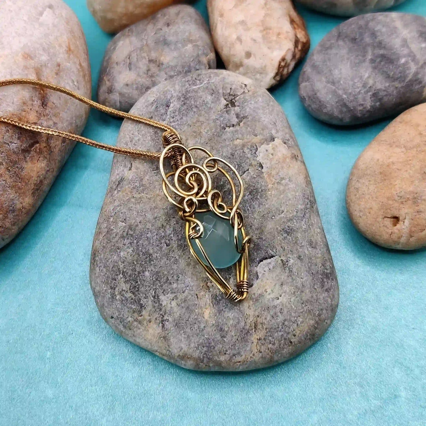 Viti – Chalcedony Necklace – 002 SA1 By Sanguine Aura Handcrafted Jewellery