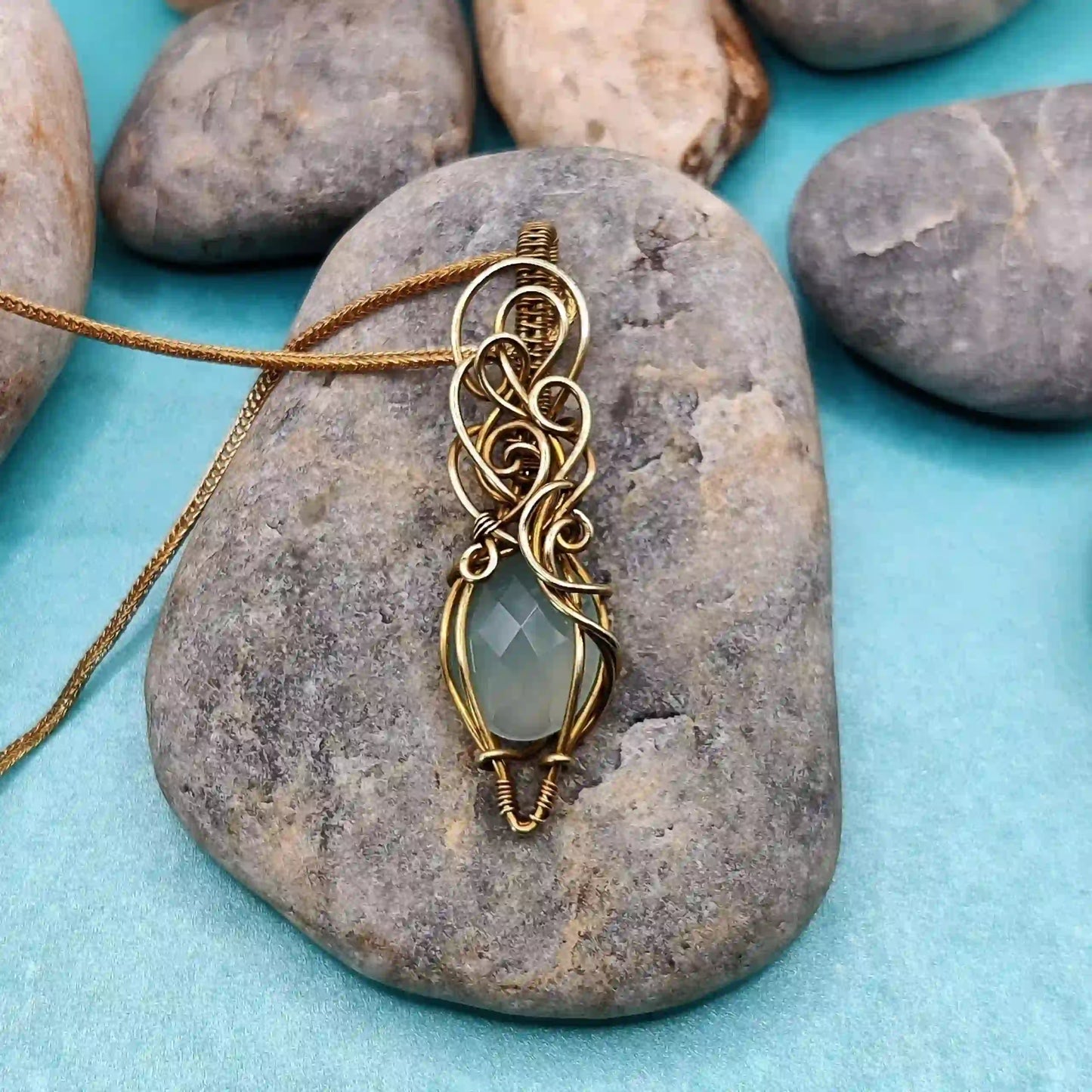 Viti – Chalcedony Necklace – 004 By Sanguine Aura Handcrafted Jewellery