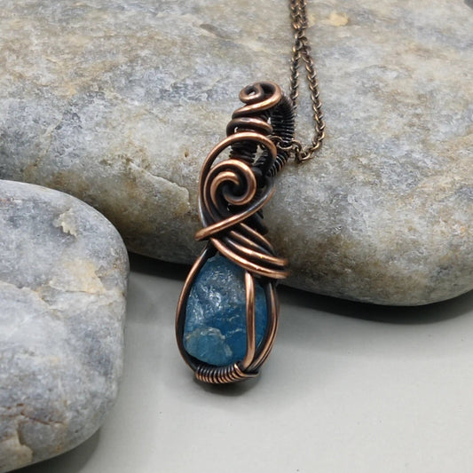 niyati 001 blue apatite copper pendant made by sanguine aura handcrafted jewellery