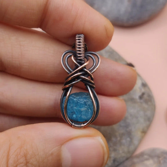 niyati blue apatite pendant in copper 006 made by sanguine aura handcrafted jewellery, India