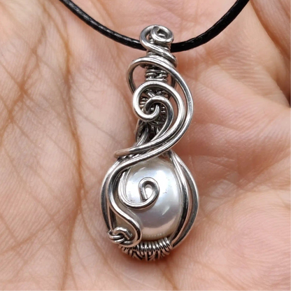 Chandna 001 cultured pearl and 925 silver pendant completely handcrafted by sanguine aura, India 