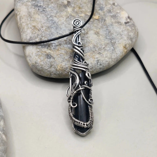 Neil - Raw Black Tourmaline Silver Pendant 002