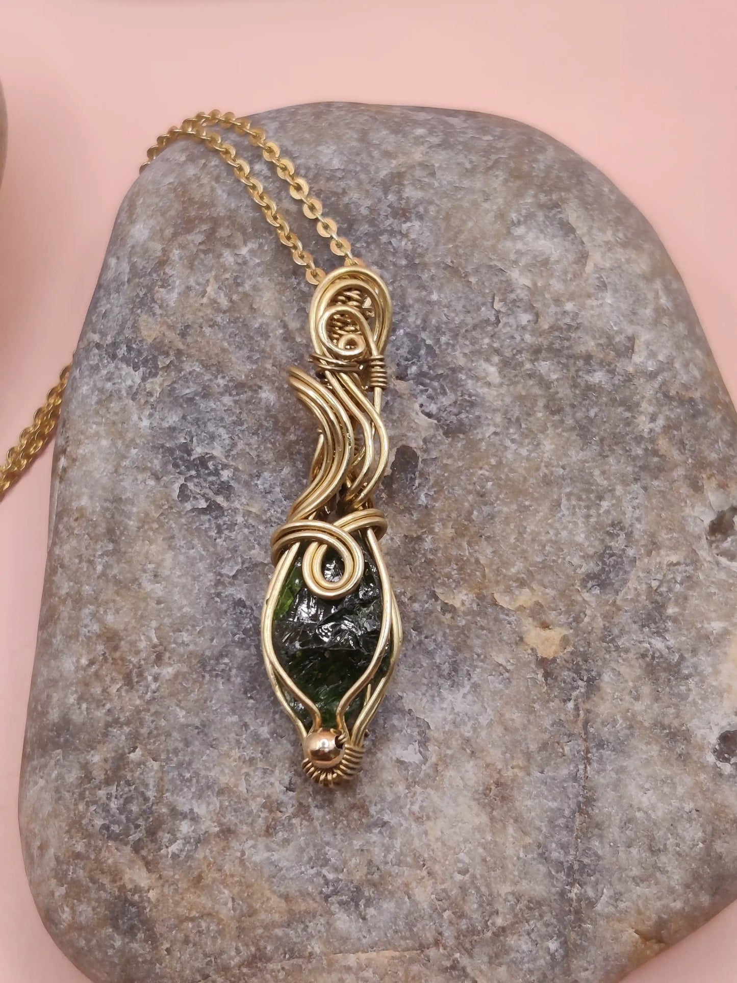 Niyati - Raw Chrome Diopside Necklace 004