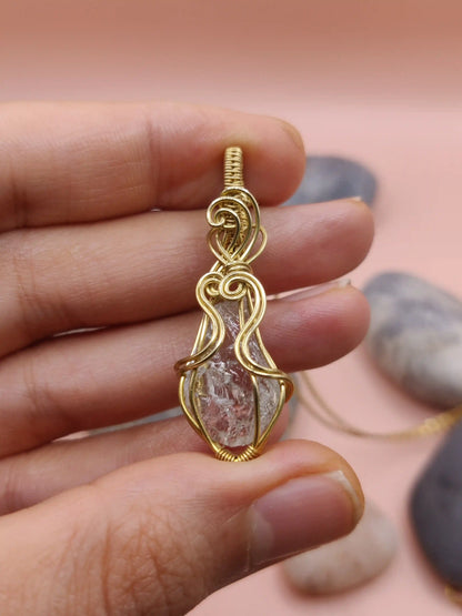 Niyati - Raw Prasiolite/Green Amethyst Necklace 005