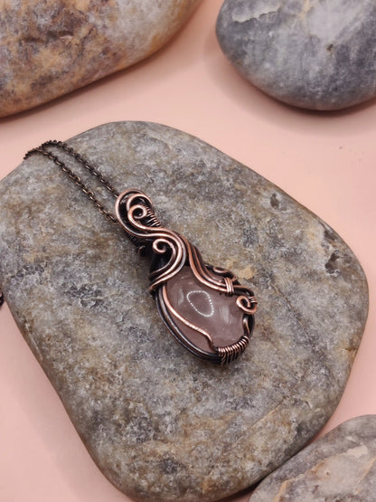 Tanvi - Rose Quartz Necklace 005