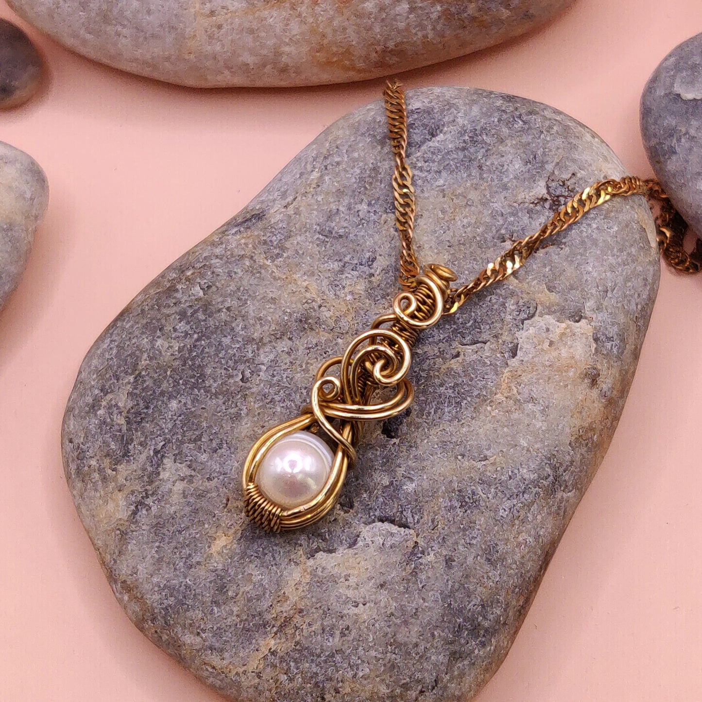 Indu - Pearl Necklace in Brass