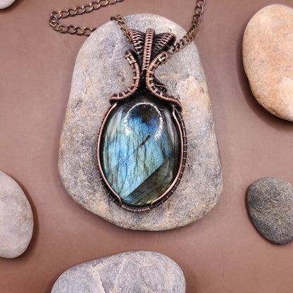 Aadhya - Labradorite Necklace 001