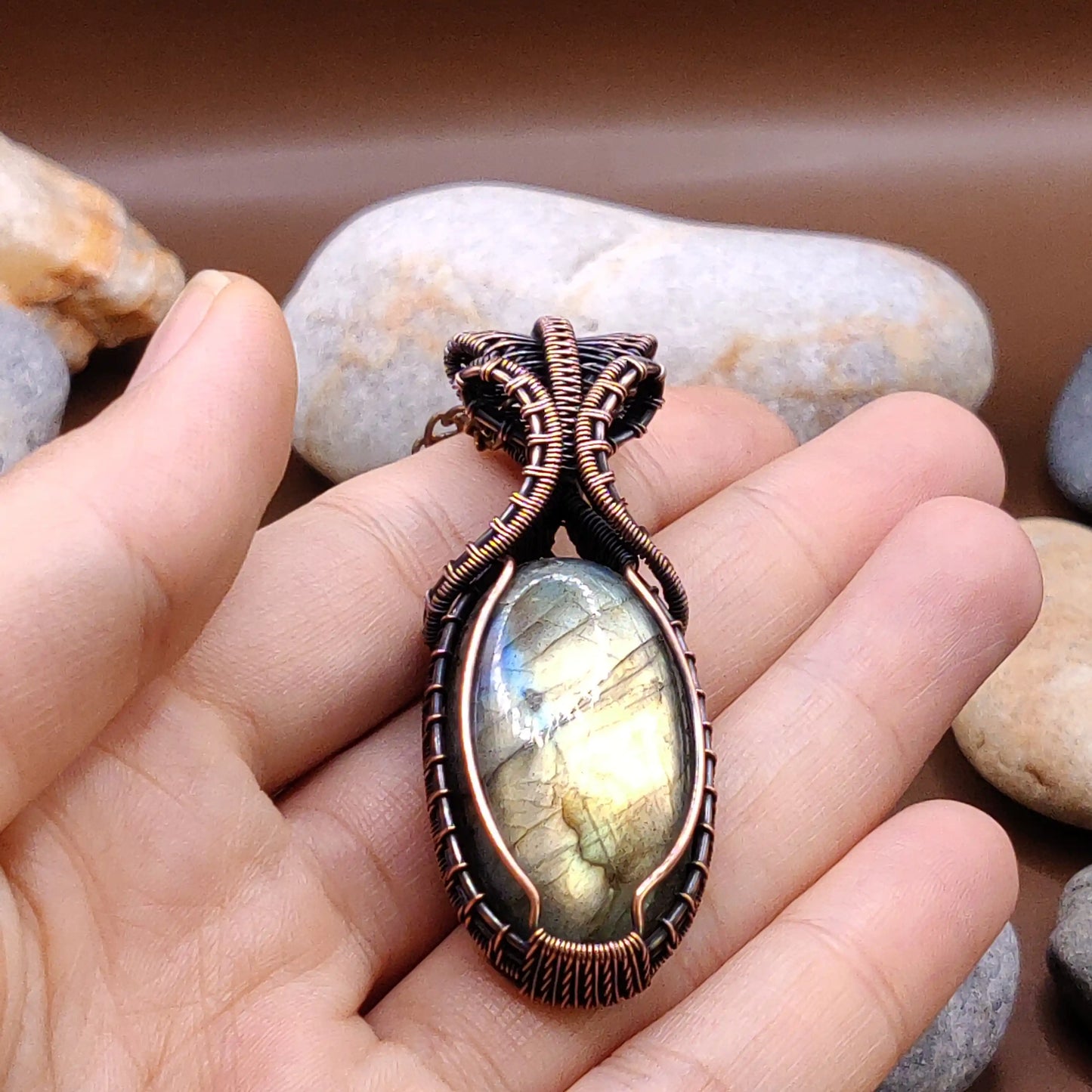 Aadhya - Labradorite Necklace 004