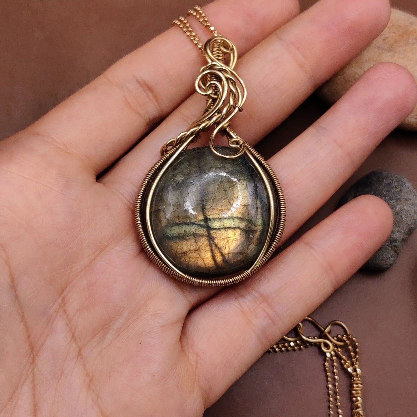 Prisha - Labradorite Necklace 002