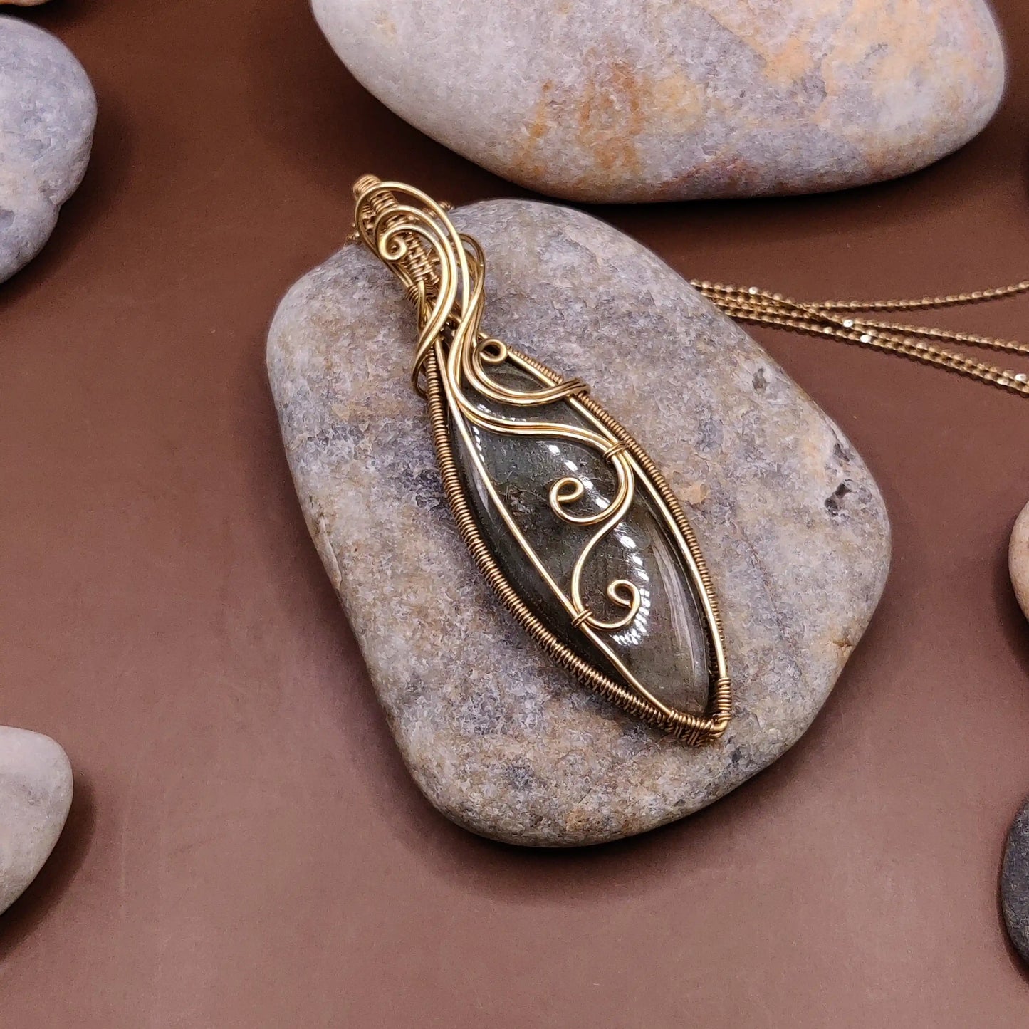 Prisha - Labradorite Necklace 005