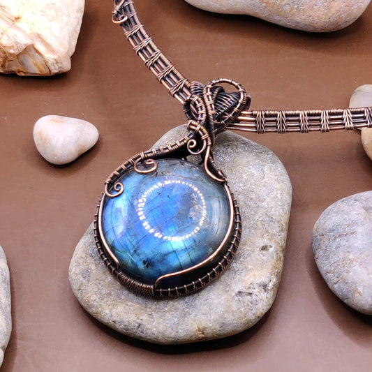 Aadhya - Blue Labradorite Copper Hasli Necklace