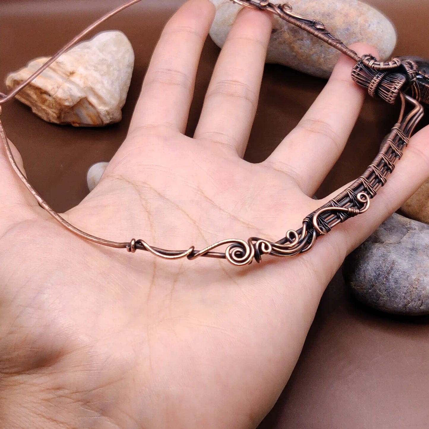 Aadhya - Blue Labradorite Copper Hasli Necklace