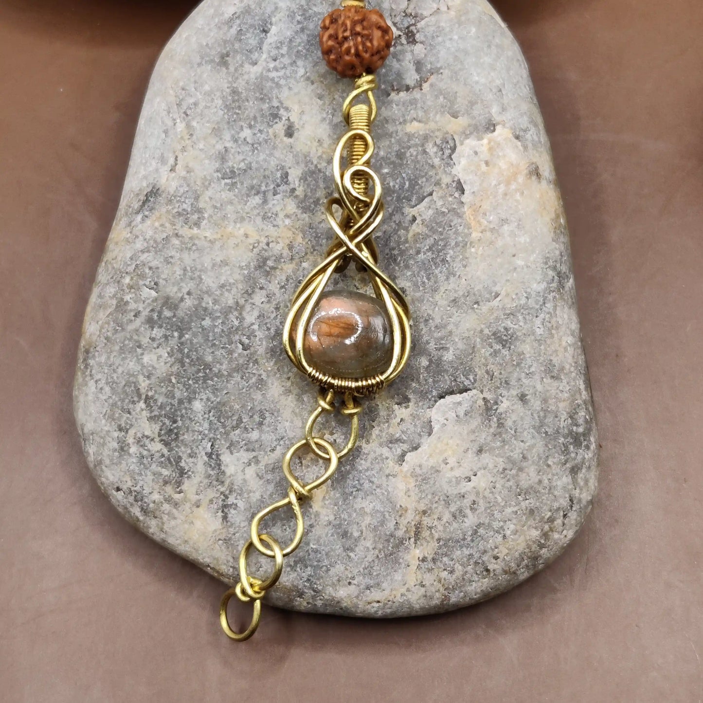 Kamal -Labradorite and Rudraksha Bracelet 001