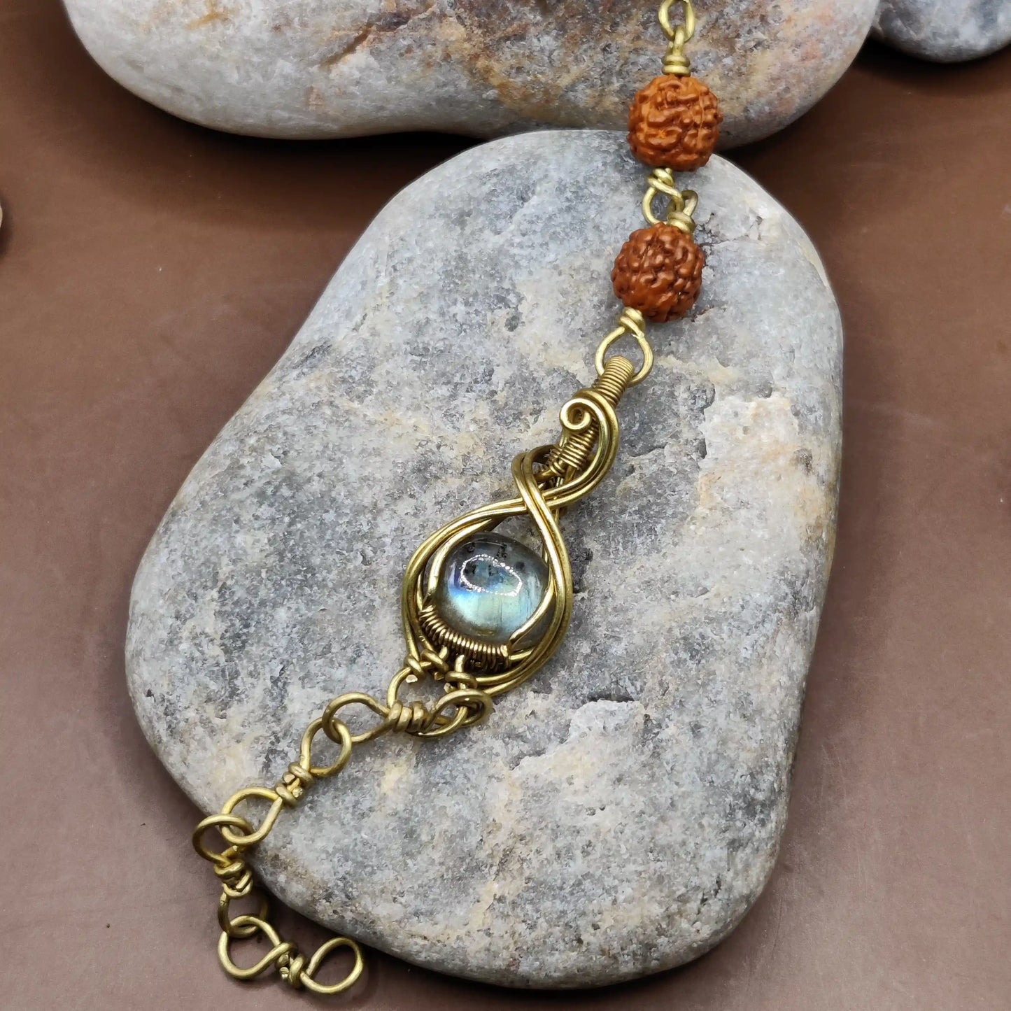 Kamal -Labradorite and Rudraksha Bracelet 006