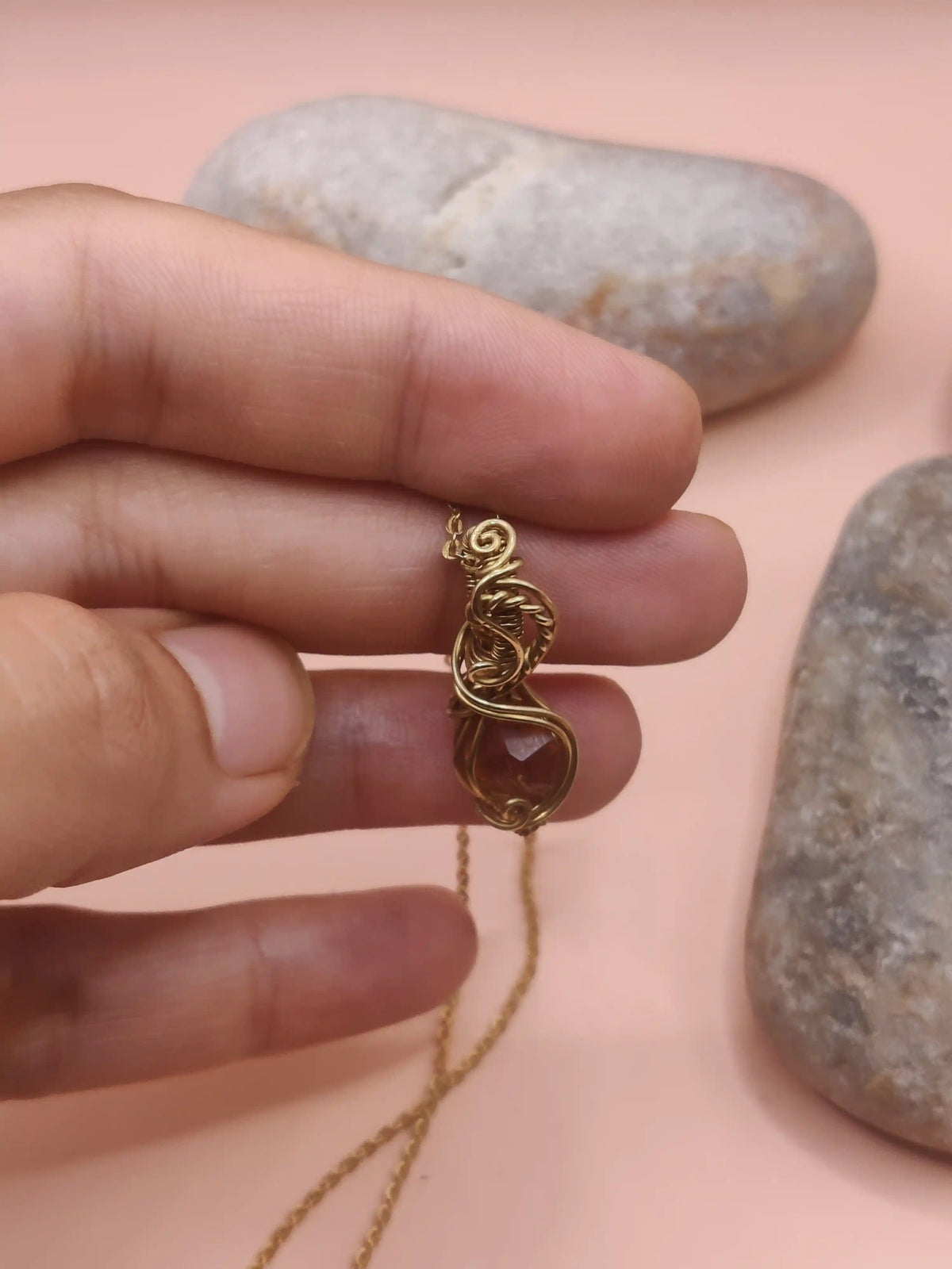 Aadhini - Raw Citrine Necklace 004