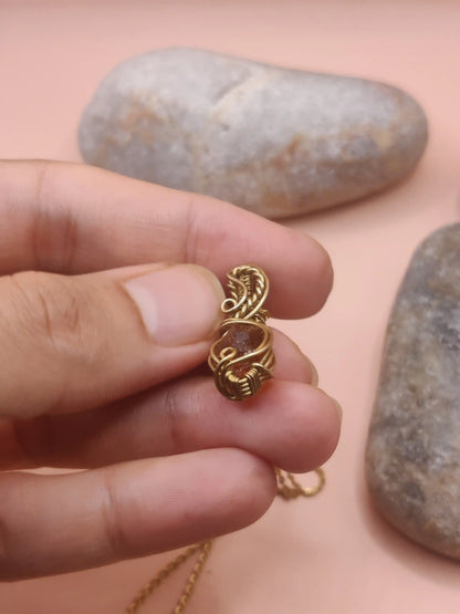 Aadhini - Raw Citrine Necklace 004