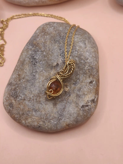 Aadhini - Raw Citrine Necklace 004