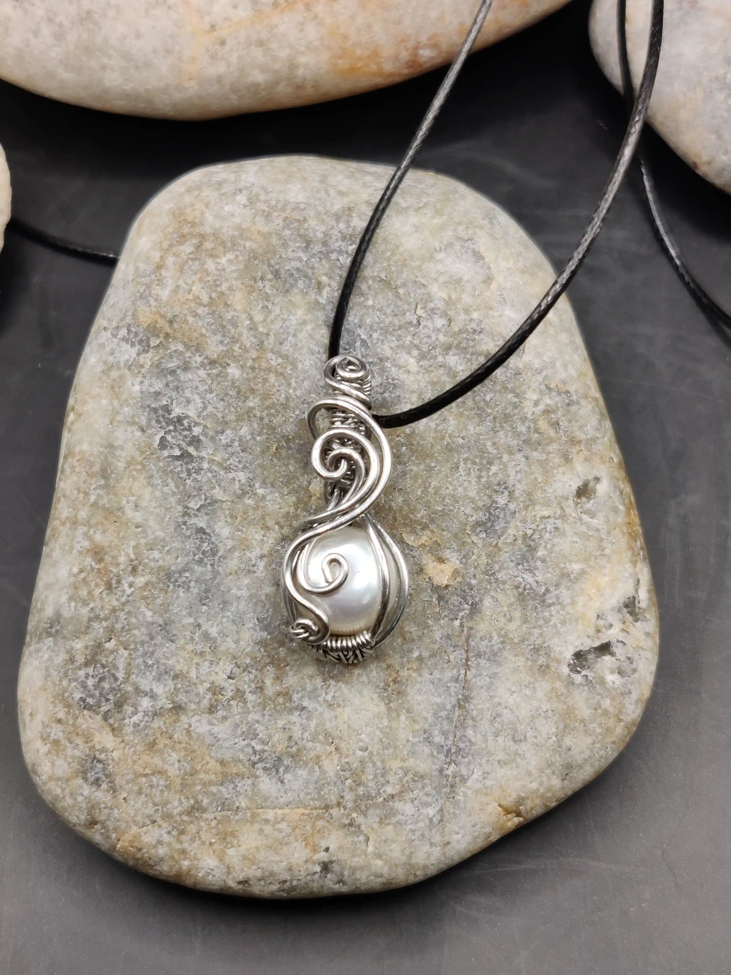 Chandna - Pearl Silver Pendant 001
