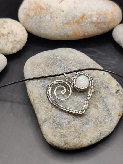 Sai - Rainbow Moonstone Silver Pendant