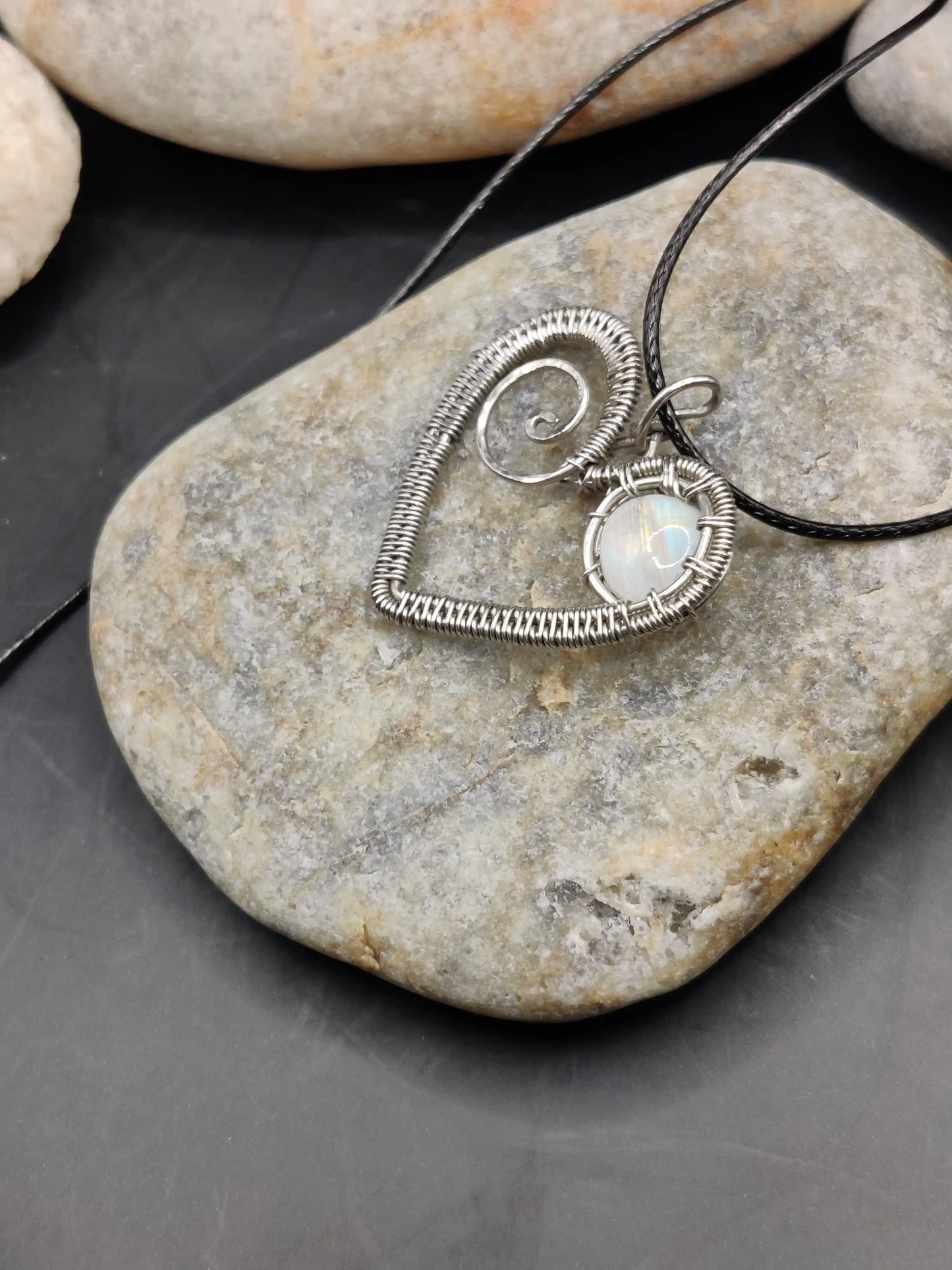 Sai - Rainbow Moonstone Silver Pendant